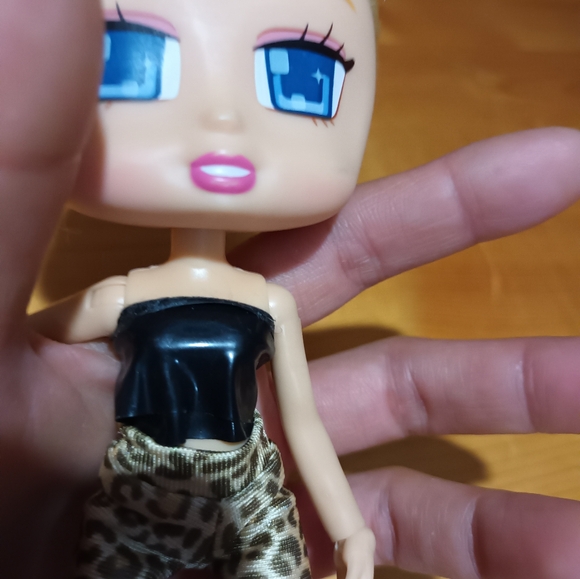 4 Boxy Girls Dolls Coco, Rowmi, Brooklyn an Hazel - Picture 14 of 16